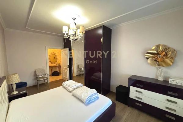 Shtepi me qera Apartament ne Tirane, 2+1, Mobilimi E mobiluar, Pagesa 550  Euro.