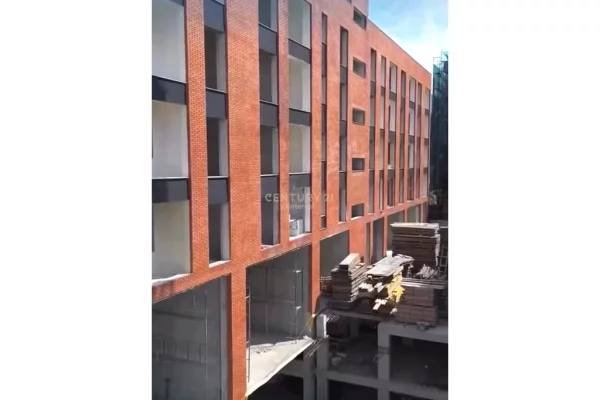 Shtepi ne shitje Apartament ne Tirane, 2+1, Mobilimi Bosh, pa mobiluar, Pagesa 139,000  Euro.