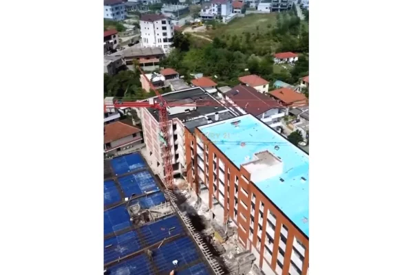 Shtepi ne shitje Apartament ne Tirane, 2+1, Mobilimi Bosh, pa mobiluar, Pagesa 139,000  Euro.