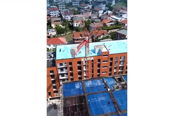 Shtepi ne shitje Apartament ne Tirane, 2+1, Mobilimi Bosh, pa mobiluar, Pagesa 139,000  Euro.
