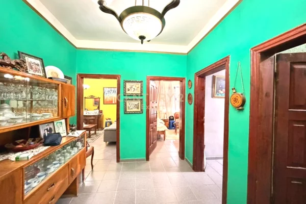 Shtepi ne shitje Apartament ne Tirane, 1+1, Mobilimi E mobiluar, Pagesa 150,000  Euro.
