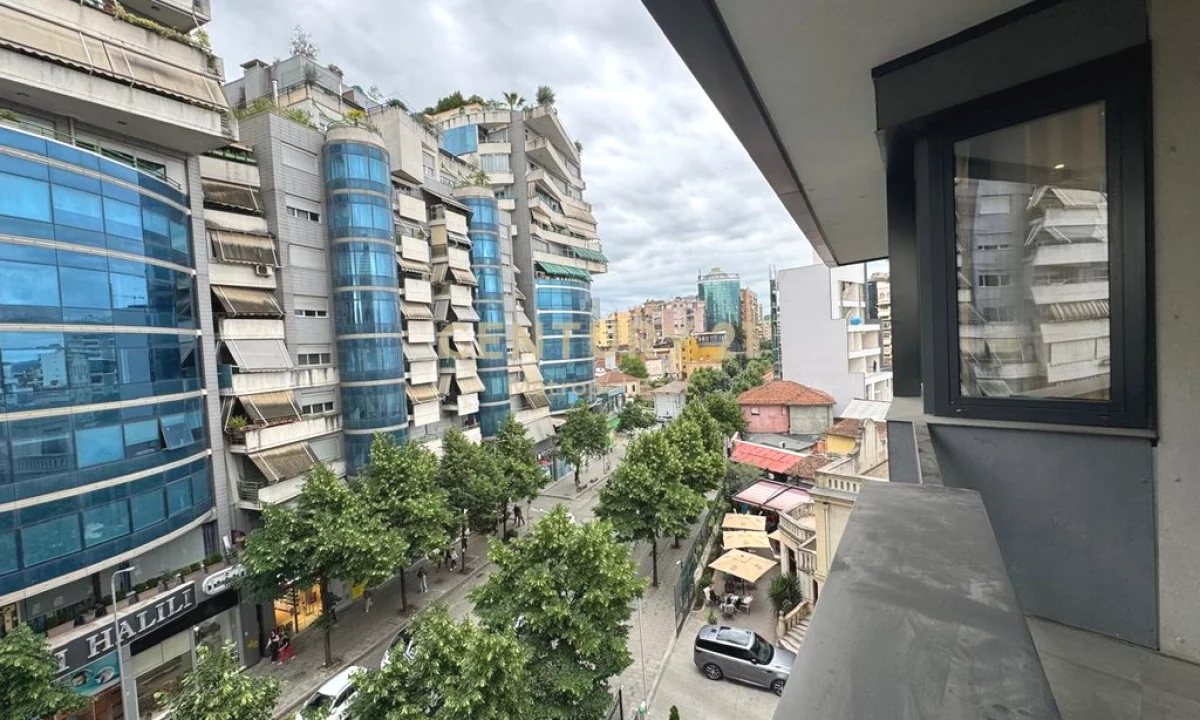 Shtepi ne shitje Apartament ne Tirane, 2+1, Mobilimi E mobiluar, Pagesa 380,000  Euro.