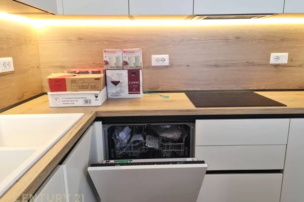 Shtepi me qera Apartament ne Tirane, 2+1, Mobilimi E mobiluar, Pagesa 1,000  Euro.