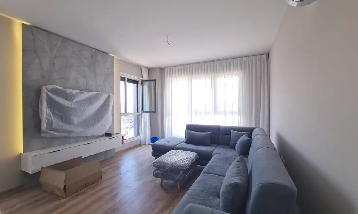 Shtepi me qera Apartament ne Tirane, 2+1, Mobilimi E mobiluar, Pagesa 1,000  Euro.