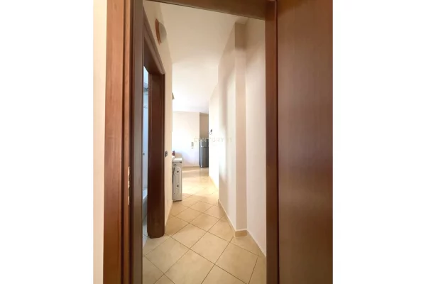 Shtepi ne shitje Apartament ne Vlore, 1+1, Mobilimi E mobiluar, Pagesa 138,000  Euro.