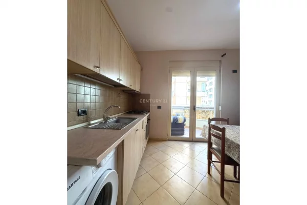 Shtepi ne shitje Apartament ne Vlore, 1+1, Mobilimi E mobiluar, Pagesa 138,000  Euro.