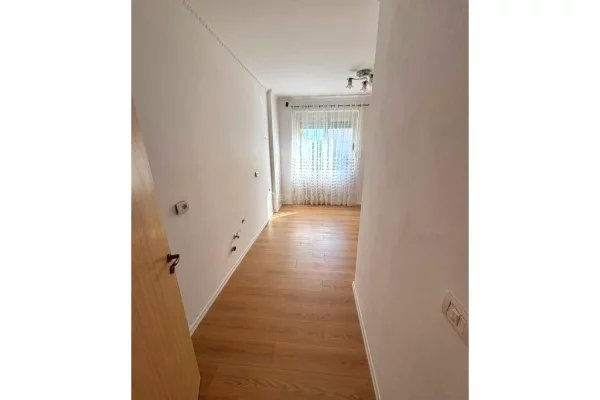 Shtepi ne shitje 2+1 ne Tirane - 135,000 Euro