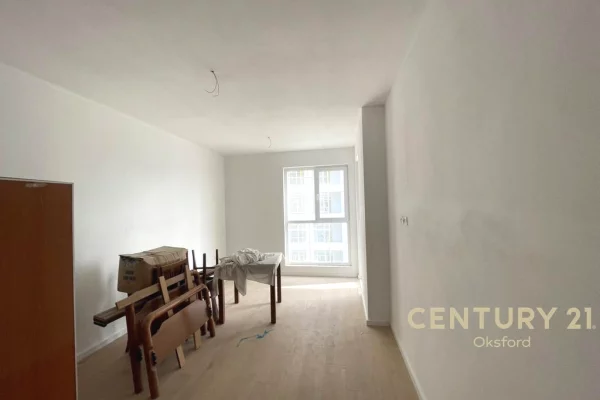 Shtepi ne shitje Apartament ne Tirane, 2+1, Mobilimi Bosh, pa mobiluar, Pagesa 130,000  Euro.