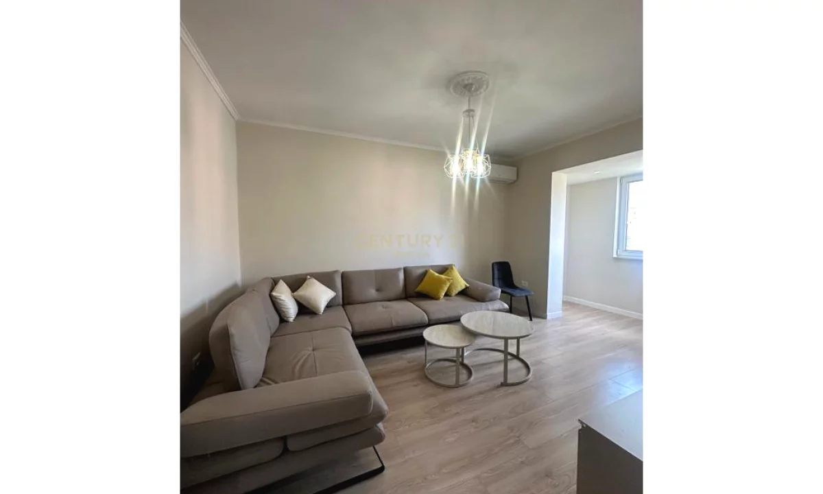 Shtepi me qera Apartament ne Tirane, 1+1, Mobilimi E mobiluar, Pagesa 700  Euro.