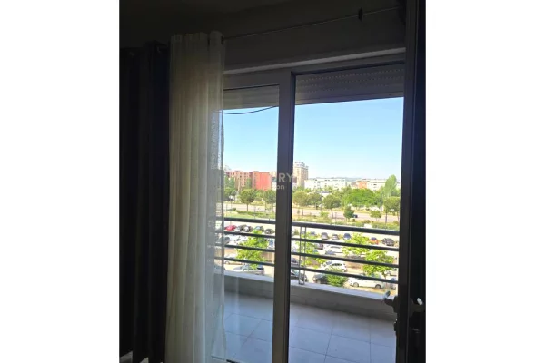 Shtepi me qera Apartament ne Tirane, 2+1, Mobilimi E mobiluar, Pagesa 700  Euro.