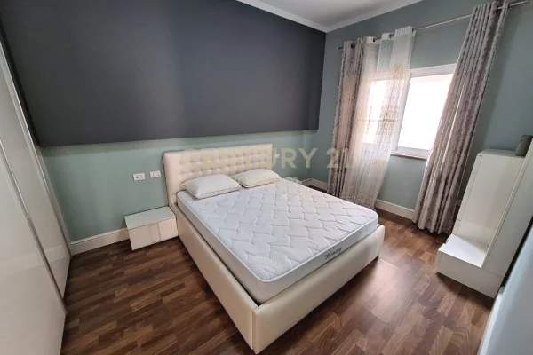 Shtepi me qera Apartament ne Tirane, 2+1, Mobilimi E mobiluar, Pagesa 450  Euro.