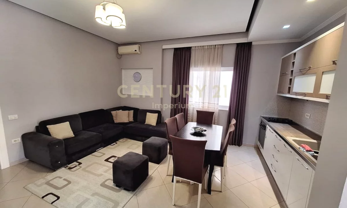 Shtepi me qera Apartament ne Tirane, 2+1, Mobilimi E mobiluar, Pagesa 450  Euro.