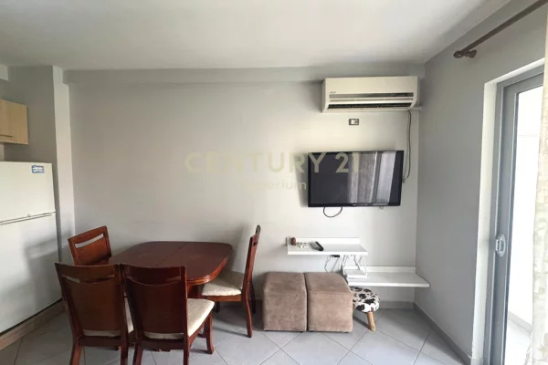 Shtepi me qera Apartament ne Tirane, 1+1, Mobilimi E mobiluar, Pagesa 450  Euro.