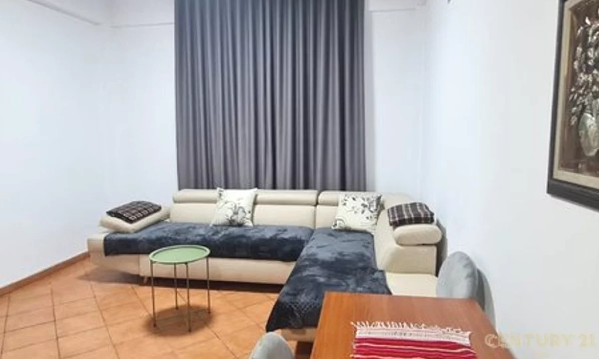 Shtepi me qera Apartament ne Tirane, 1+1, Mobilimi E mobiluar, Pagesa 450  Euro.