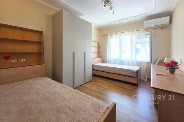 Shtepi me qera Apartament ne Tirane, 2+1, Mobilimi E mobiluar, Pagesa 1,000  Euro.