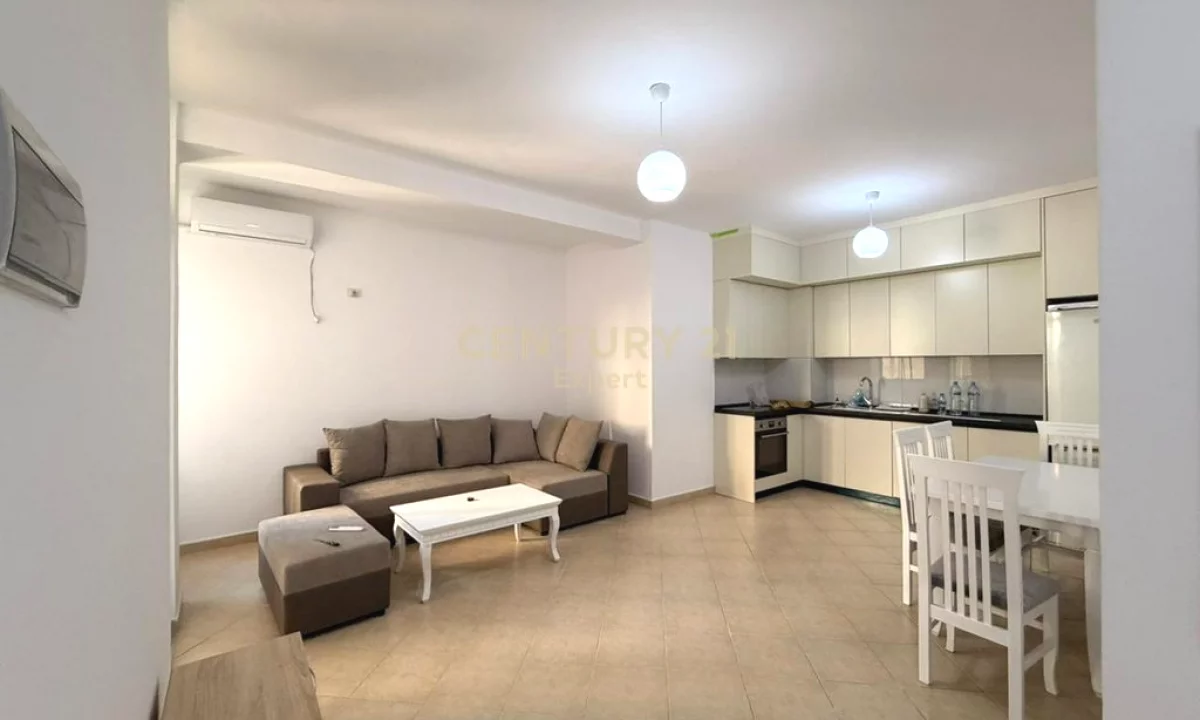 Shtepi me qera Apartament ne Tirane, 1+1, Mobilimi E mobiluar, Pagesa 450  Euro.