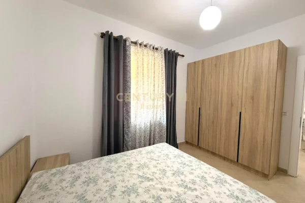 Shtepi me qera Apartament ne Tirane, 1+1, Mobilimi E mobiluar, Pagesa 450  Euro.