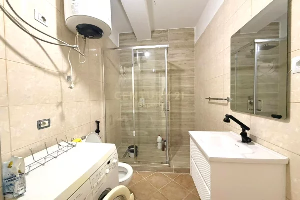 Shtepi me qera Apartament ne Tirane, 1+1, Mobilimi E mobiluar, Pagesa 450  Euro.