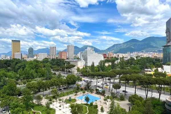 QIRA, APARTAMENT PREMIUM 1️⃣➕1️⃣ me PAMJE FANTASTIKE, KULLAT BINJAKE‼️