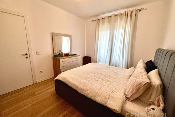 Shtepi me qera Apartament ne Tirane, 1+1, Mobilimi E mobiluar, Pagesa 550  Euro.