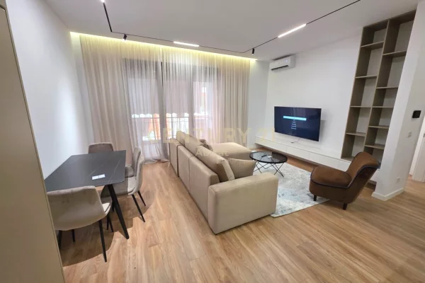 Shtepi me qera Apartament ne Tirane, 2+1, Mobilimi E mobiluar, Pagesa 1,050  Euro.