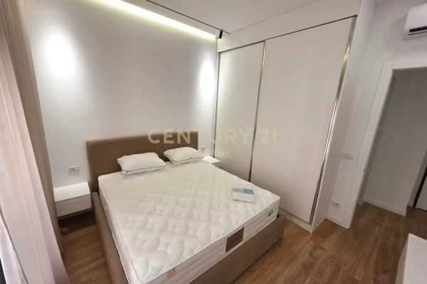 Shtepi me qera Apartament ne Tirane, 2+1, Mobilimi E mobiluar, Pagesa 1,050  Euro.