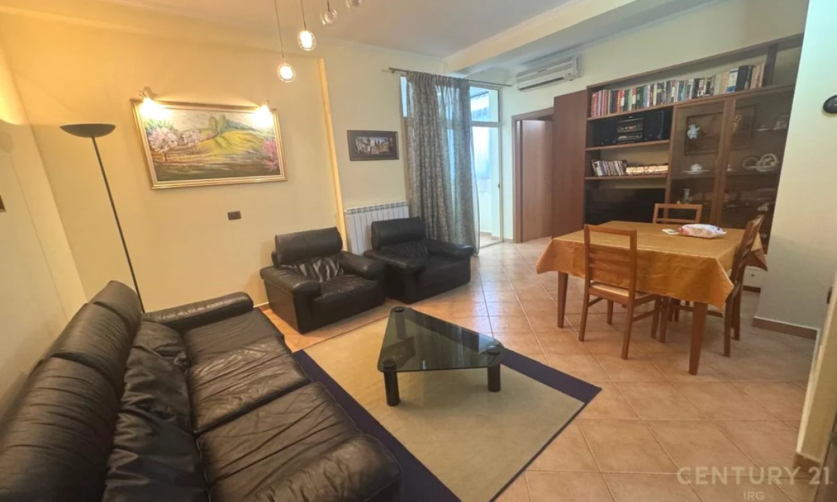 Shtepi me qera Apartament ne Tirane, 1+1, Mobilimi E mobiluar, Pagesa 800  Euro.