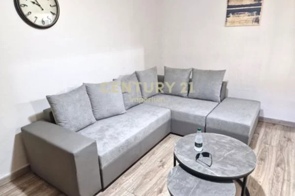 Shtepi me qera 1+1 ne Tirane - 450 Euro