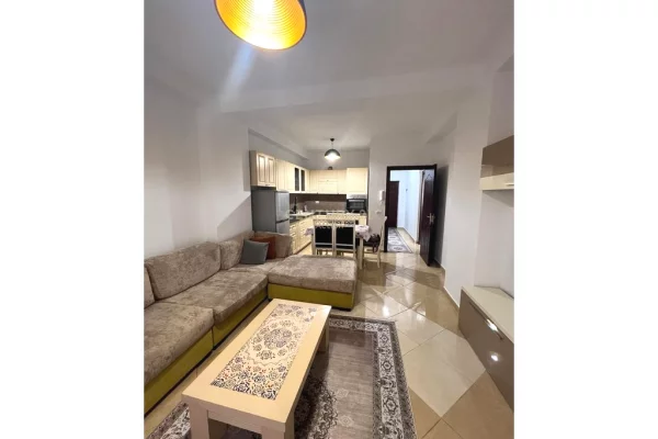 Shtepi me qera 1+1 ne Tirane - 45,000 Leke