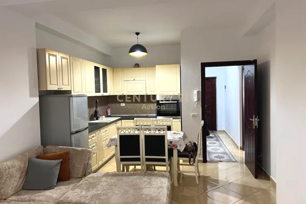 Shtepi me qera Apartament ne Tirane, 1+1, Mobilimi E mobiluar, Pagesa 45,000  Leke.