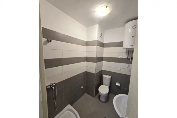 Shtepi me qera Apartament ne Tirane, 2+1, Mobilimi E mobiluar, Pagesa 500  Euro.