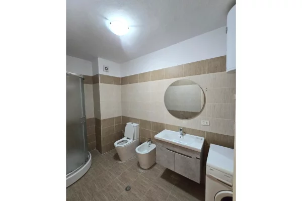 Shtepi me qera Apartament ne Tirane, 2+1, Mobilimi E mobiluar, Pagesa 500  Euro.