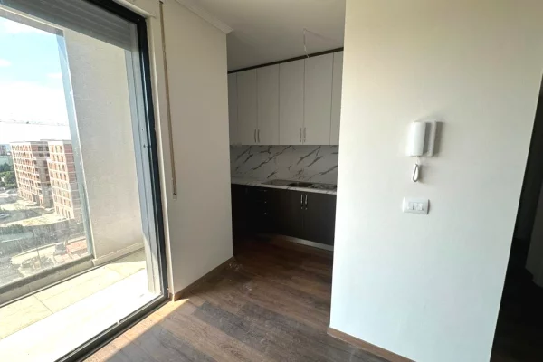 Shtepi me qera Apartament ne Tirane, 2+1, Mobilimi Bosh, pa mobiluar, Pagesa 700  Euro.