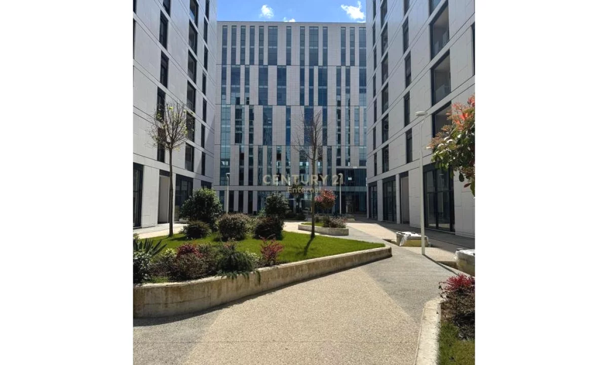 Shtepi me qera Apartament ne Tirane, 2+1, Mobilimi Bosh, pa mobiluar, Pagesa 700  Euro.