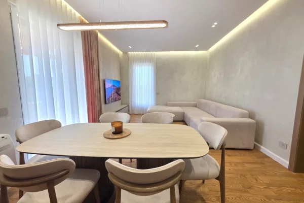 Jepet me qira një apartament ekskluziv 3+1+3 në Residencen Secret Garden !!
