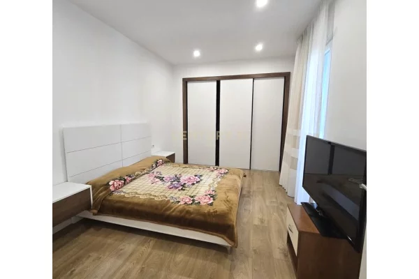 Shtepi me qera Apartament ne Tirane, 2+1, Mobilimi E mobiluar, Pagesa 750  Euro.