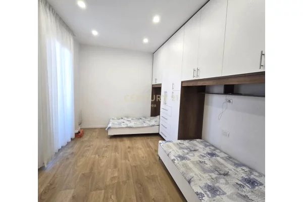 Shtepi me qera Apartament ne Tirane, 2+1, Mobilimi E mobiluar, Pagesa 750  Euro.