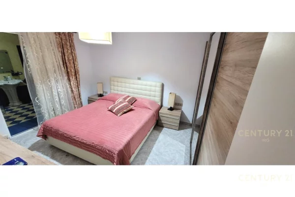 Shtepi me qera Apartament ne Tirane, 2+1, Mobilimi E mobiluar, Pagesa 700  Euro.