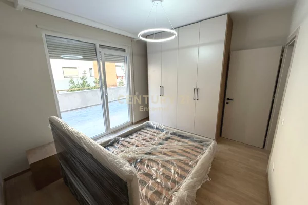 Shtepi me qera Apartament ne Tirane, 1+1, Mobilimi E mobiluar, Pagesa 750  Euro.