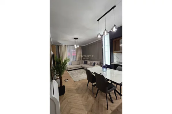 Shtepi me qera Apartament ne Tirane, 2+1, Mobilimi E mobiluar, Pagesa 55,000  Leke.