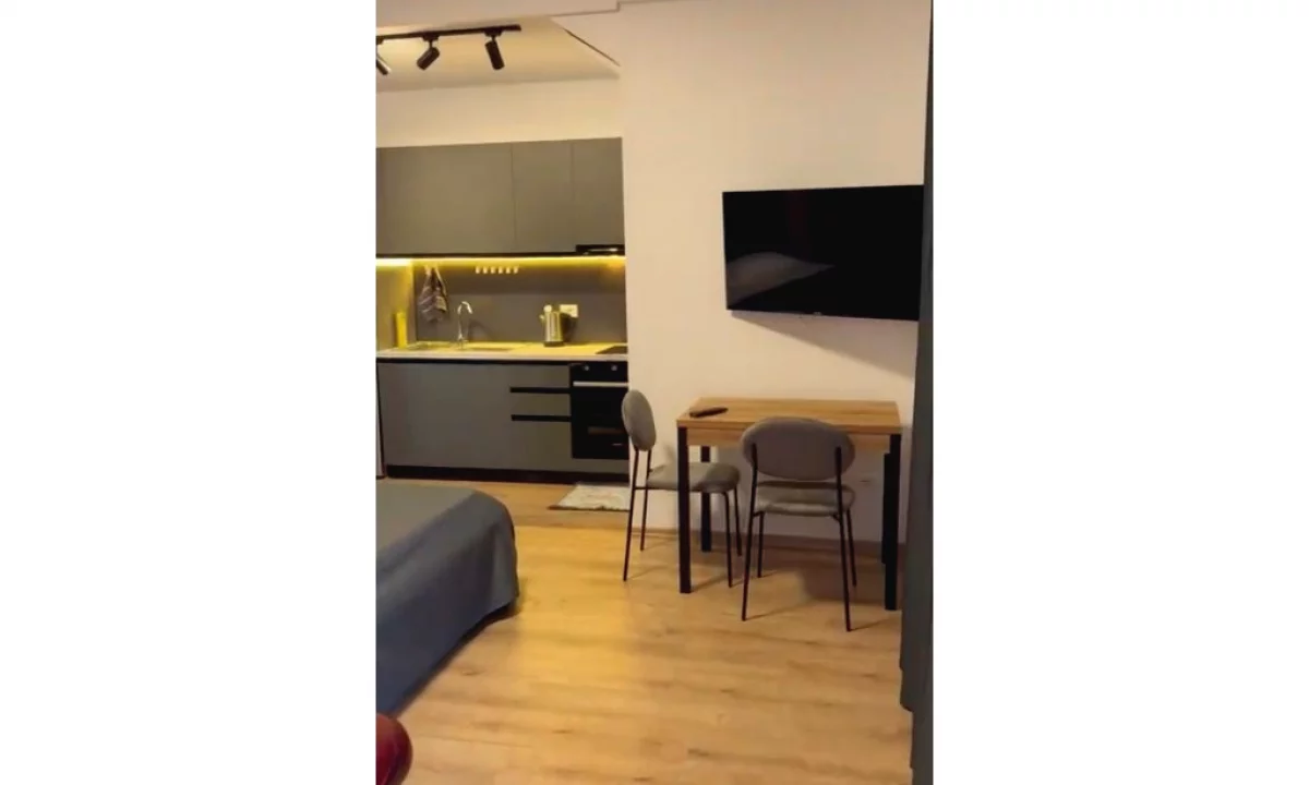 Shtepi me qera Apartament ne Tirane, Garsoniere, Mobilimi E mobiluar, Pagesa 350  Euro.