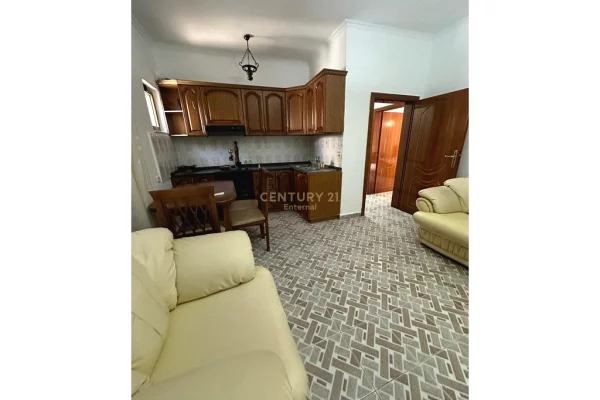 Shtepi me qera Apartament ne Tirane, 1+1, Mobilimi E mobiluar, Pagesa 400  Euro.