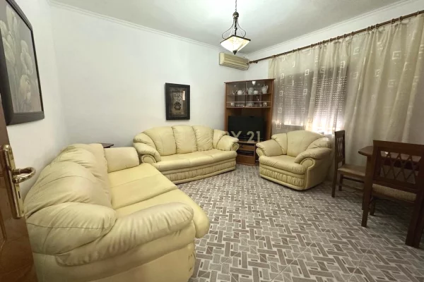 Shtepi me qera Apartament ne Tirane, 1+1, Mobilimi E mobiluar, Pagesa 400  Euro.