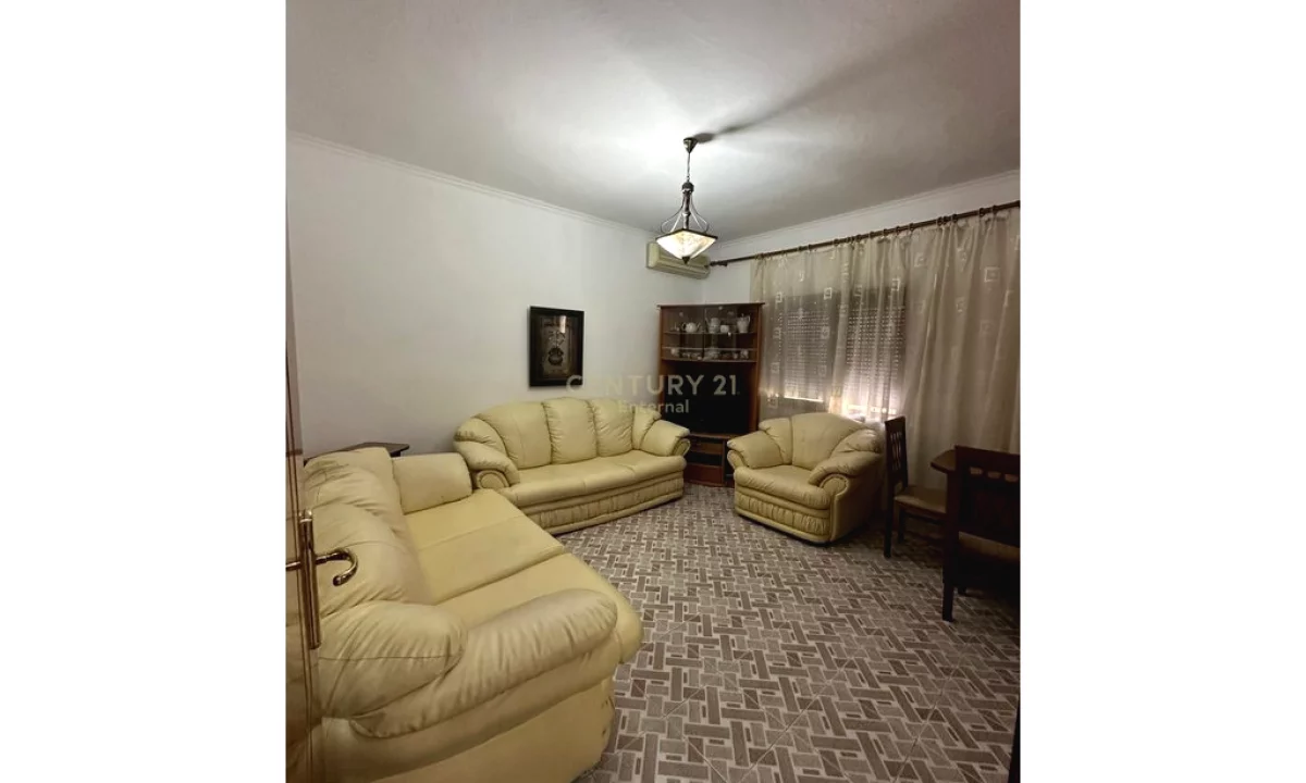 Shtepi me qera Apartament ne Tirane, 1+1, Mobilimi E mobiluar, Pagesa 400  Euro.
