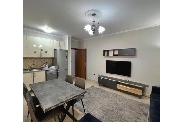 Shtepi me qera Apartament ne Tirane, 1+1, Mobilimi E mobiluar, Pagesa 50,000  Leke.