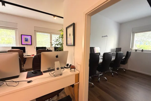 JEPET AMBIENT BIZNESI +2 POSTE PARKIMI, KOMPLEKSI MANGALEM 21, ALI DEMI