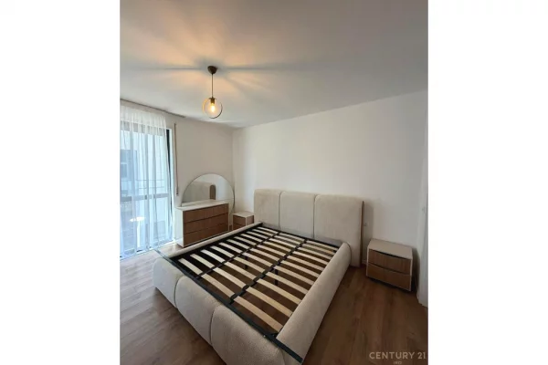 Shtepi me qera Apartament ne Tirane, 2+1, Mobilimi E mobiluar, Pagesa 690  Euro.