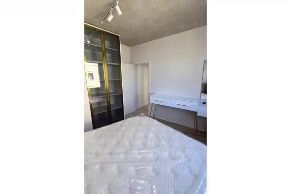 Shtepi me qera Apartament ne Tirane, 1+1, Mobilimi E mobiluar, Pagesa 625  Euro.