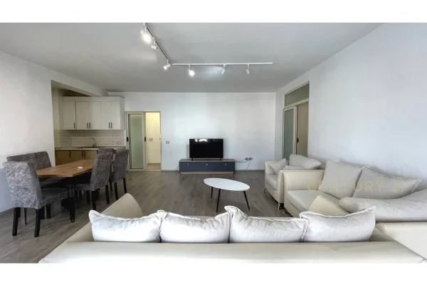 Apartament 3+1+2 për Qira në Astir!