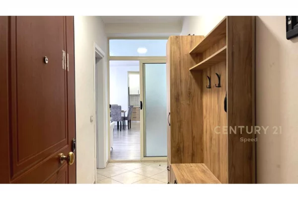 Shtepi me qera Apartament ne Tirane, 3+1, Mobilimi E mobiluar, Pagesa 730  Euro.